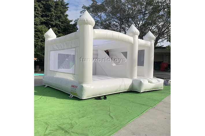 Inflatable Jumper Bounce House FWW40
