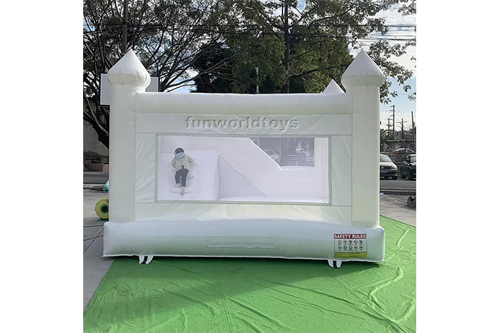 Inflatable Jumper Bounce House FWW40