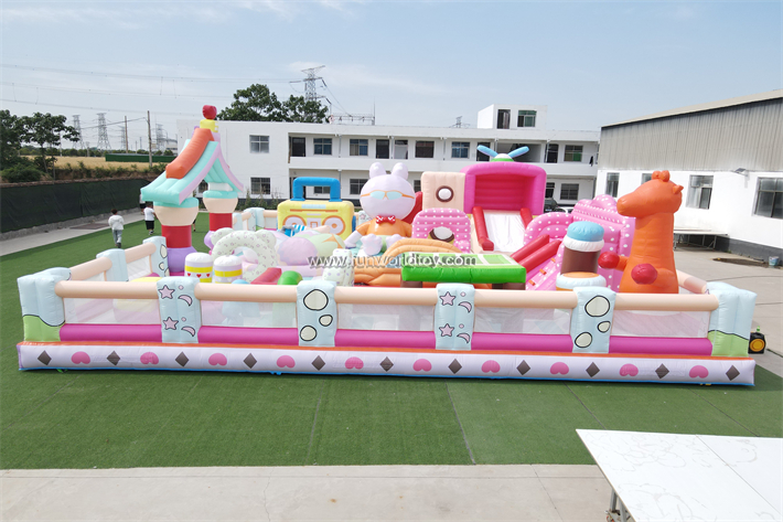 Rabbit's Home Inflatable Fun City FWF134